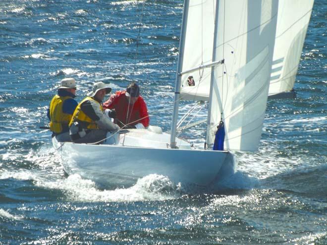 Rounding windward mark © Jonny Fullerton